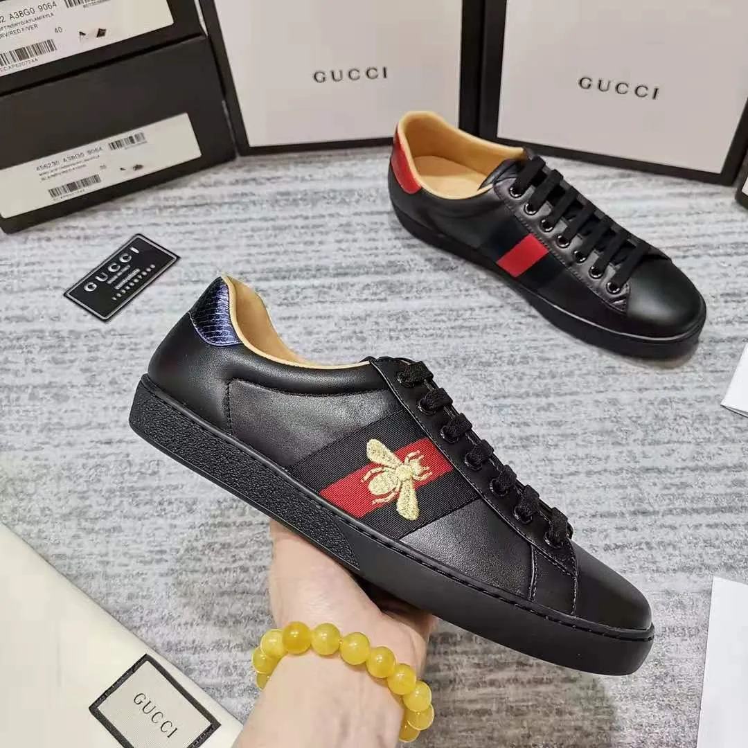 👟👟Ex-factory price 420👟👟 Newly upgraded high version of men's and women's wear, (GUCCI) official website's latest casual and fashionable couple shoes, hot style The style is simple and elegant, exclusive for couples. Unique official website latest brand elements 👑 original Gucci decoration, fashionable and generous, original material cowhide ✅ sheepskin lining, official website designated wear-resistant casual outsole, real-life photos of classic models in the counter, women's 35-40, men's 38--44 sizes